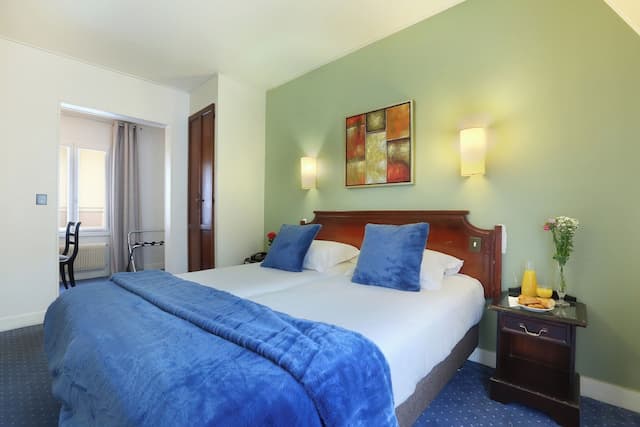 Beaugrenelle Tour Eiffel-Comfort Twin Room-2