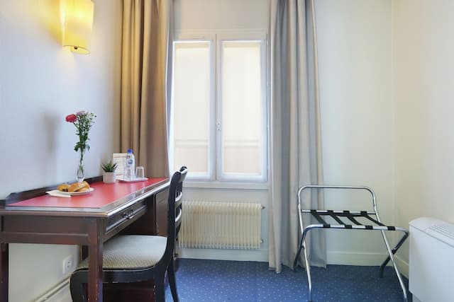 Beaugrenelle Tour Eiffel-Comfort Twin Room-4