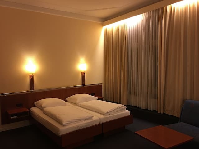 選帝侯大街選帝侯酒店-標準雙人房-2