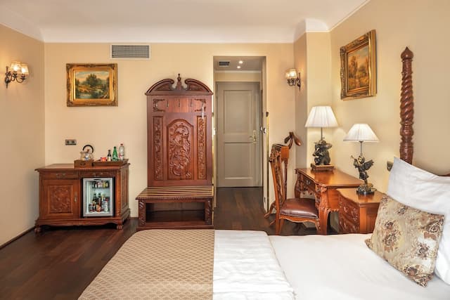 布拉格 BHG 鐵門套房飯店-高級雙人房-2