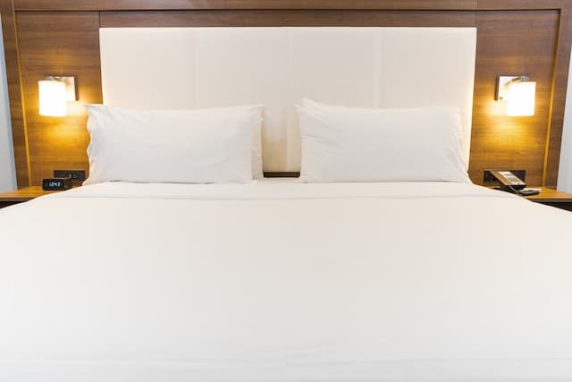 好萊塢星光大道智選假日套房飯店 - IHG 旗下飯店-標準客房, 1 張特大雙人床, 無障礙 (Communications Accessible)-10