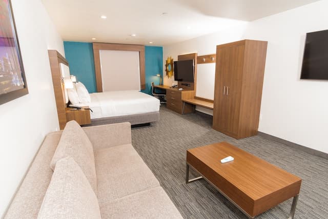 好萊塢星光大道智選假日套房飯店 - IHG 旗下飯店-套房, 1 張特大雙人床 (Extra Floor Space)-3