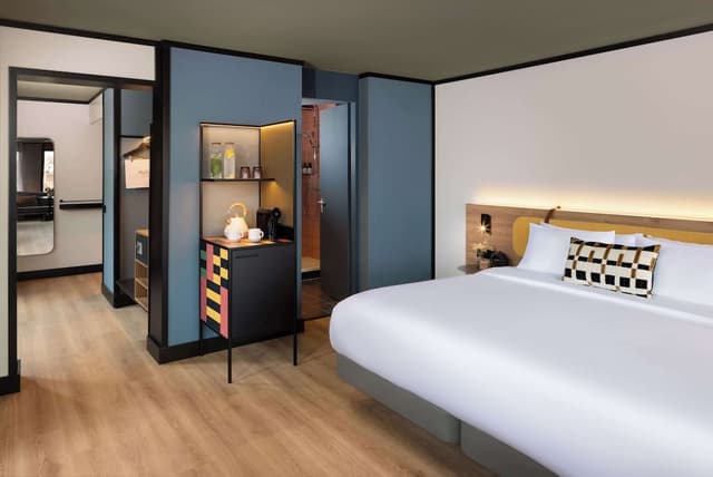 阿姆斯特丹 Avani 博物館區飯店 (前稱 NH 阿姆斯特丹博物館區)-豪華客房, 運河景 (Extra Bed 2 Adults + 1 Child)-4