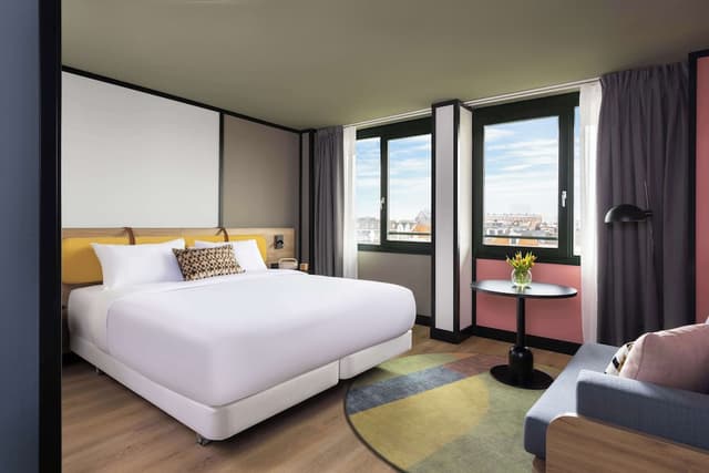 阿姆斯特丹 Avani 博物館區飯店 (前稱 NH 阿姆斯特丹博物館區)-標準客房, 運河景 (Extra Bed 2 adults + 1 child)-2