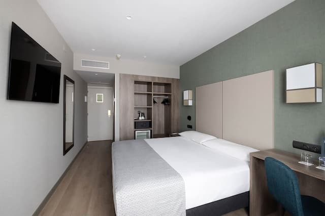Catalonia Albeniz-Premium Double Room-5