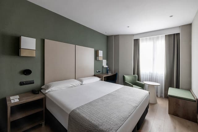 Catalonia Albeniz-Premium Double Room-1