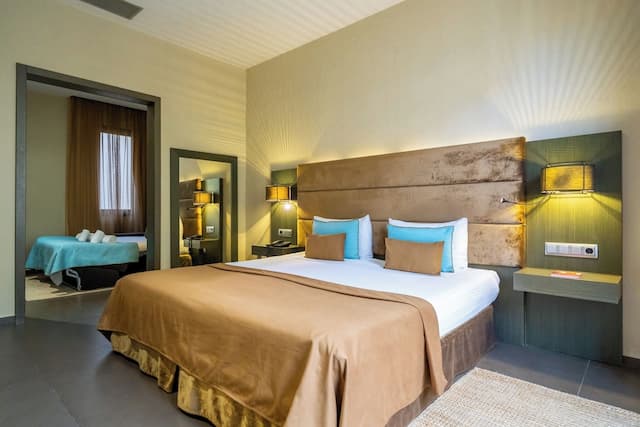 康斯坦茨酒店-家庭客房-1