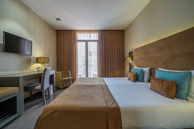 康斯坦茨酒店-高級雙人房-3