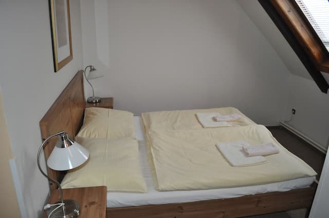 호텔 스보르노스트-스탠다드 더블룸-1