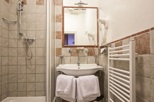 ホテル チボリ プラハ-スタンダード ダブルルーム-6