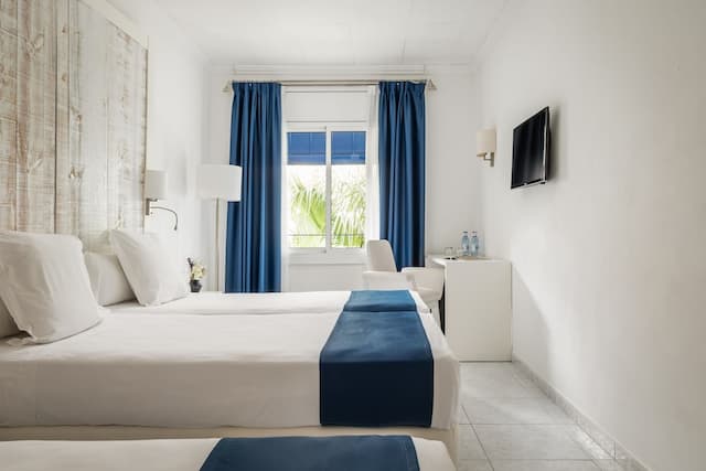 錫切斯公園酒店-三人房-5