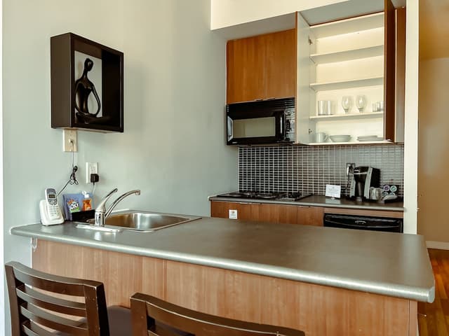 이그제큐티브 코스모폴리탄 호텔 토론토-주니어 스위트-5