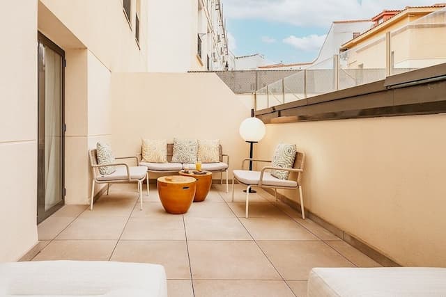 Hotel Vincci Soho-Superior room patio view-11