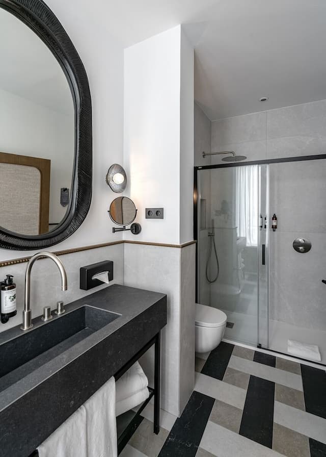 Hotel Vincci Soho-Superior room with balcony, Barrio de las Letras view-11