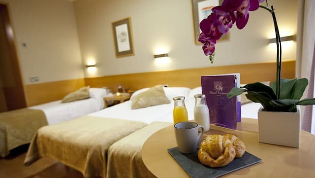 維多利亞四號飯店-都會三人房-7