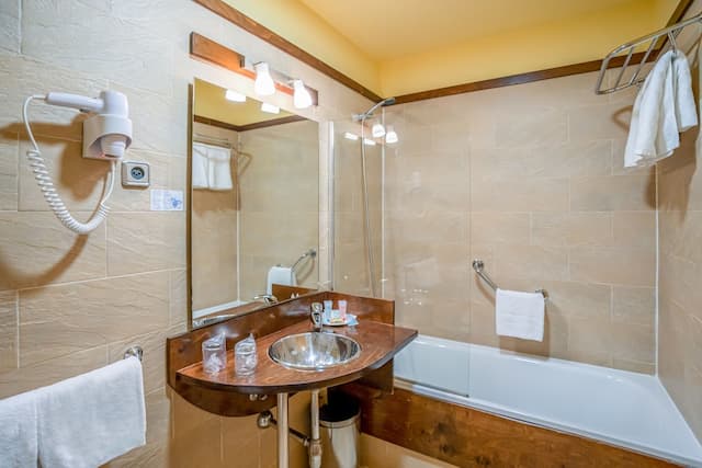 維多利亞四號飯店-都會雙人房單人入住-11