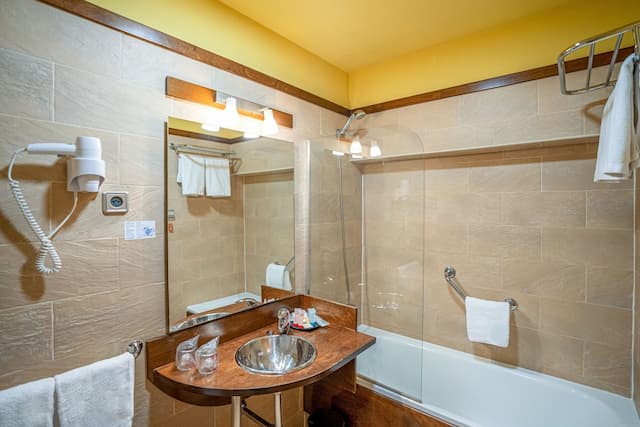 維多利亞四號飯店-都會三人房-25