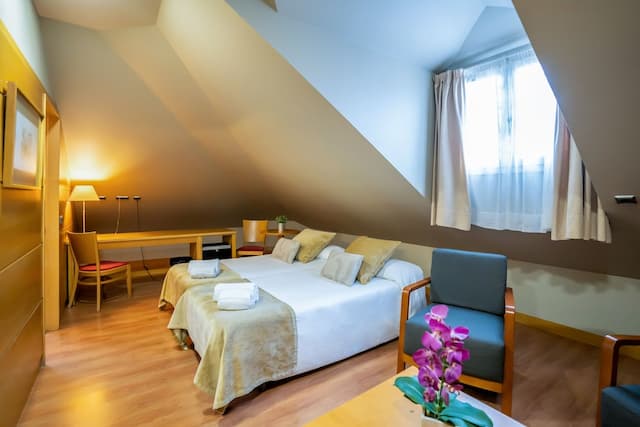 維多利亞四號飯店-都會三人房-19