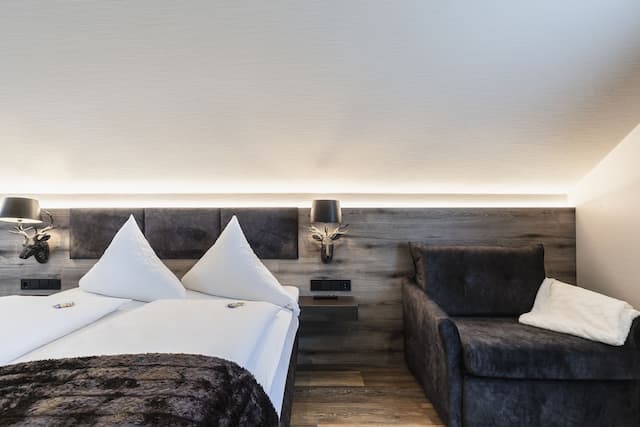 ホテルデマス ウンターハッヒング-プレミアム  トリプルルーム-1