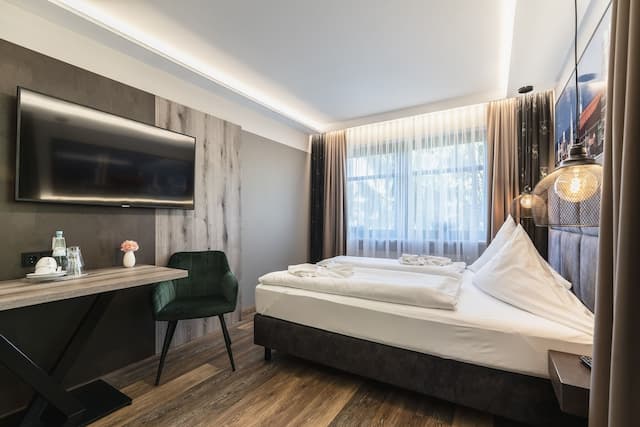 ホテルデマス ウンターハッヒング-プレミアム ダブルルーム-4