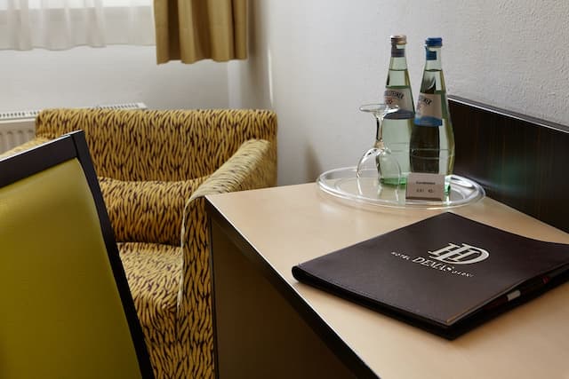 ホテルデマス ウンターハッヒング-スタンダード 4 人部屋-2