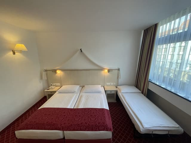 選帝侯大道柏靈莊園美居酒店-三人房-3