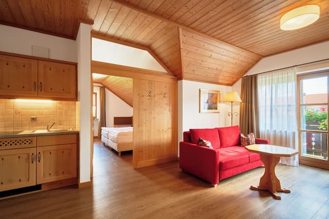 格拉斯爾蘭德酒店-標準公寓, 1 張特大雙人床, 露台, 花園景 (Single Use)-4