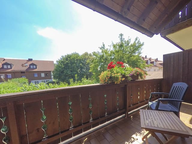 格拉斯爾蘭德酒店-標準公寓, 1 張特大雙人床, 露台, 花園景 (Single Use)-8