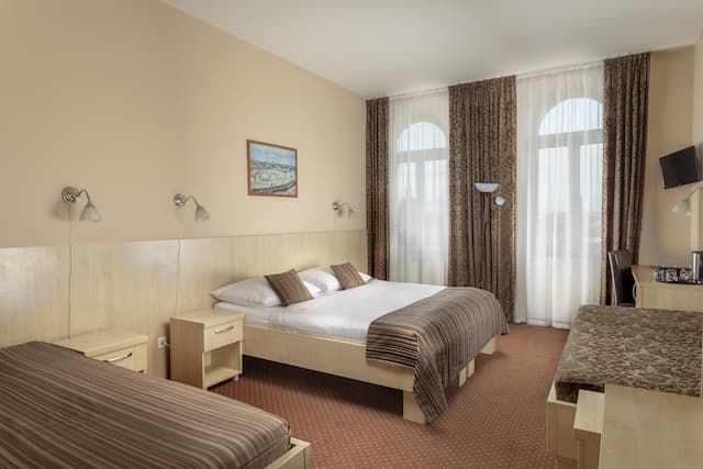 Prague Centre Plaza-Triple Room-3