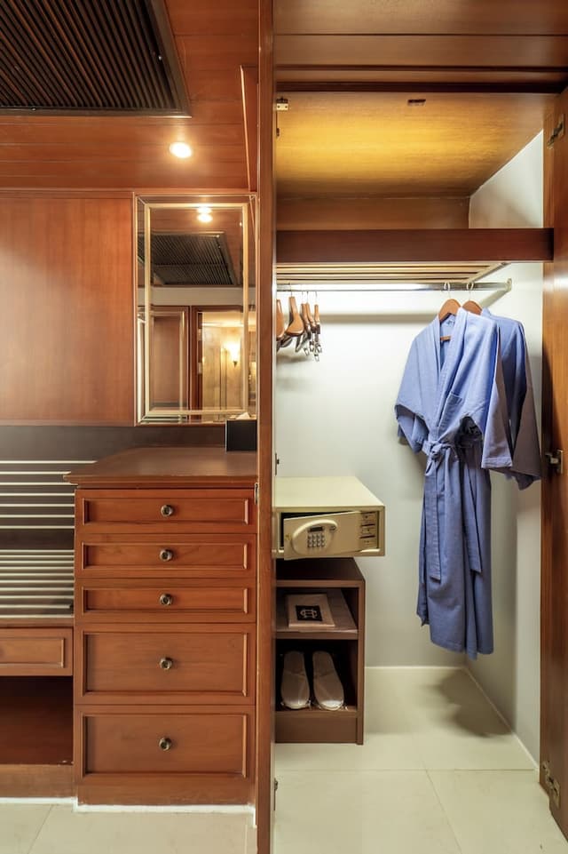 Century Park Hotel-华丽客房-9