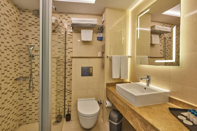 グランド ホテル グルソイ-スタンダード ルーム ベッド (複数台)-4