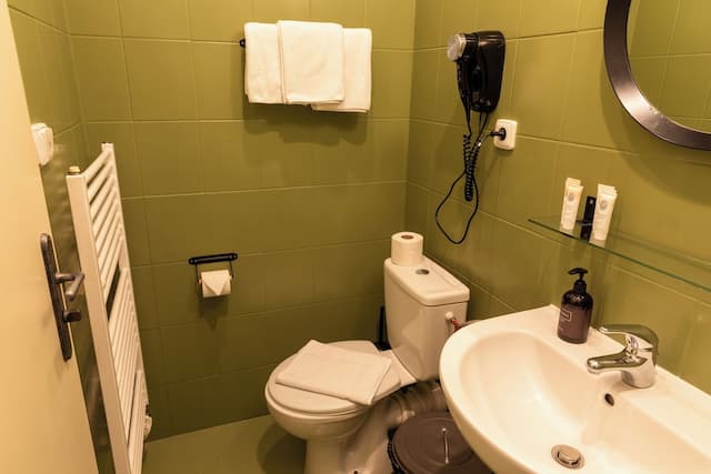 Sir Toby's Midtown - Hostel-Triple Room, Multiple Beds-7