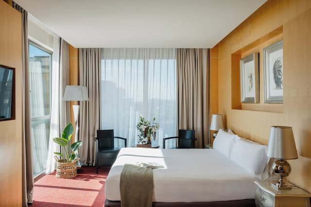 호텔 밈 시체스-주니어 스위트, 시내 전망-2