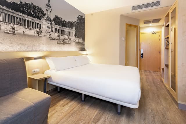 馬德里機場民宿-雙人房-3