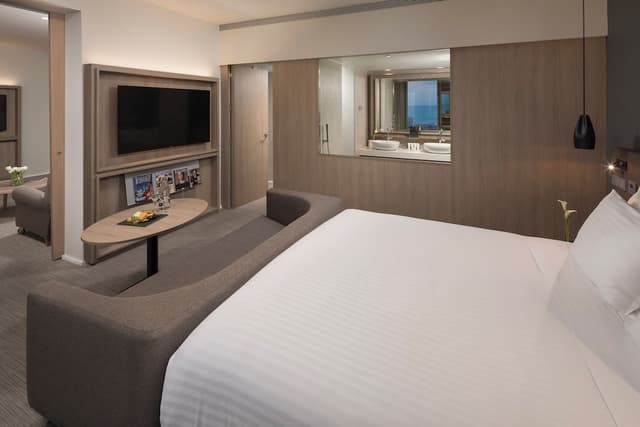Melia Barcelona Sky-The Level, Suite, Sea View (2+2)-1