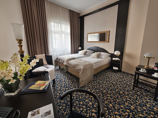 EA Hotel Royal Esprit-Standard Double Room Single Use-5