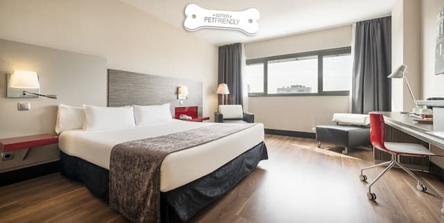 Hotel ILUNION Barcelona-Double Room, Pet friendly-1