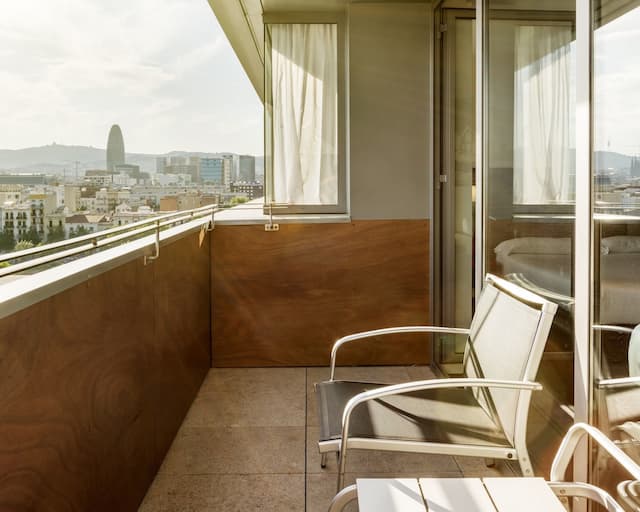 Hotel ILUNION Barcelona-Junior Suite, Terrace-4