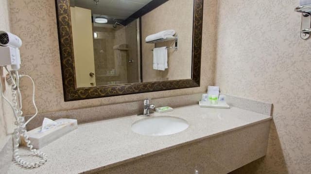 Abercorn Hotel, Trademark Collection by Wyndham-客房, 2 张大床, 无烟房-3