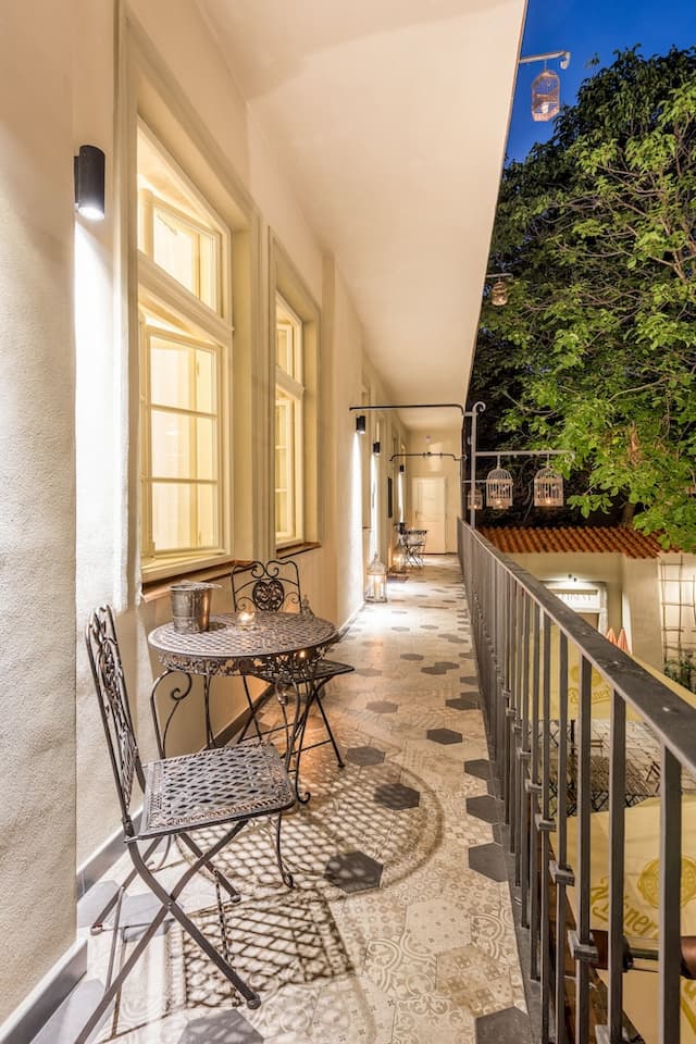 MOOo by the Castle-Apartment, 2 Bedrooms-13