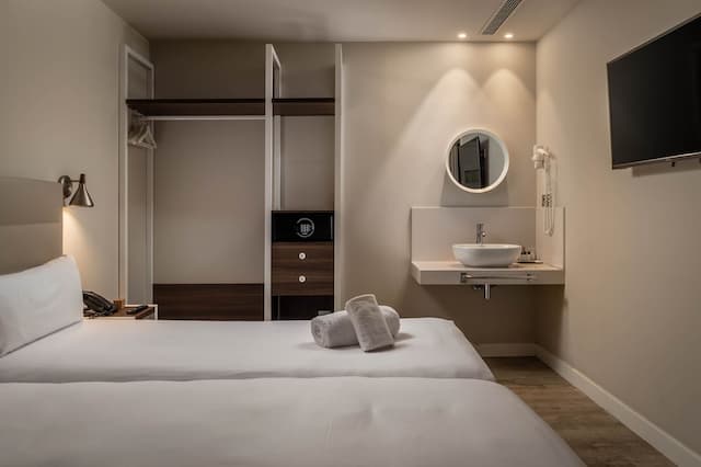 アルア スタジアム ホテル-ベーシック ダブルルーム ダブルベッド 1 台 (Interior - 1 pax)-3