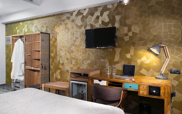 360 ディグリーズ ポップ アート ホテル-デラックス ダブルルーム-11