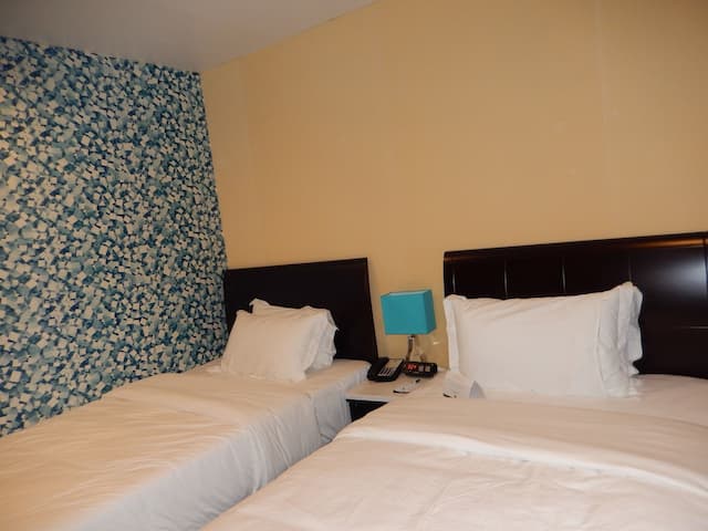 Quality Inn near Sunset Park-标准房, 2 张双人床, 无烟房-4