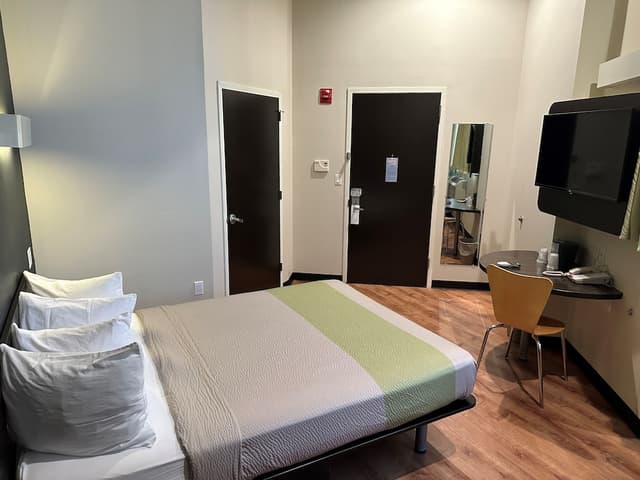Feather Factory-Room, 1 Full-Sized Bed-2