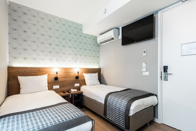 梅爾羅斯飯店-Semi Souterrain Twin Room-3