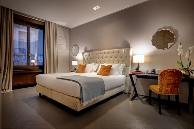 싱어 팰리스 호텔 로마-One Bedroom Executive King Suite-1