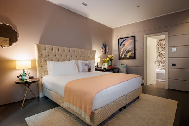 싱어 팰리스 호텔 로마-One Bedroom Executive King Suite-7