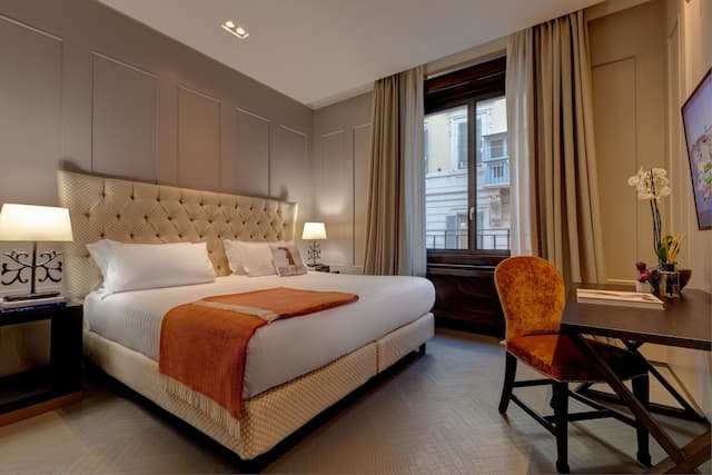 싱어 팰리스 호텔 로마-One Bedroom Executive King Suite-2