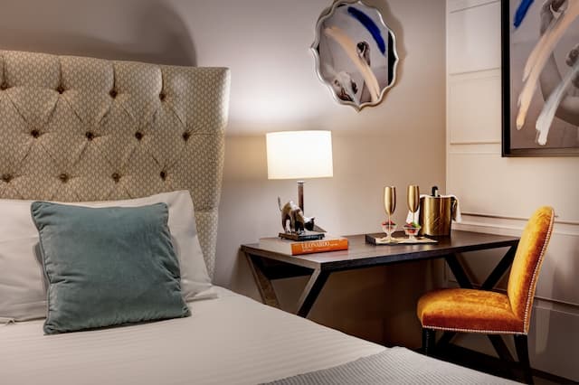 싱어 팰리스 호텔 로마-One Bedroom Executive King Suite-4