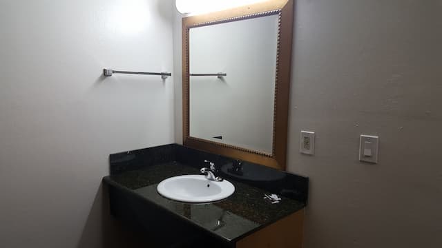 플라밍고 인 롱비치-디럭스룸, 퀸사이즈침대 2개-15